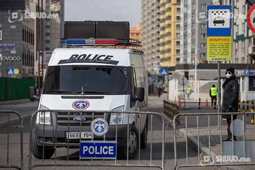 Тусгаарлалтад авсан Элизабет хотхоноос хүн үсэрч амиа алджээ